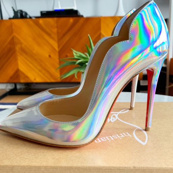 Christian Louboutin Hot Chick Metallic Pumps - Picture 5 of 8
